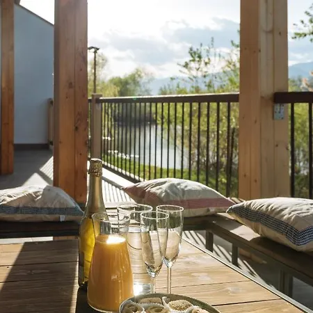 Vernis Boutique & Lodges Inn Agarcia